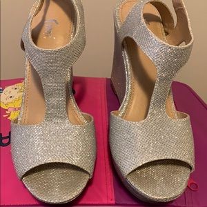 Silver Wedges